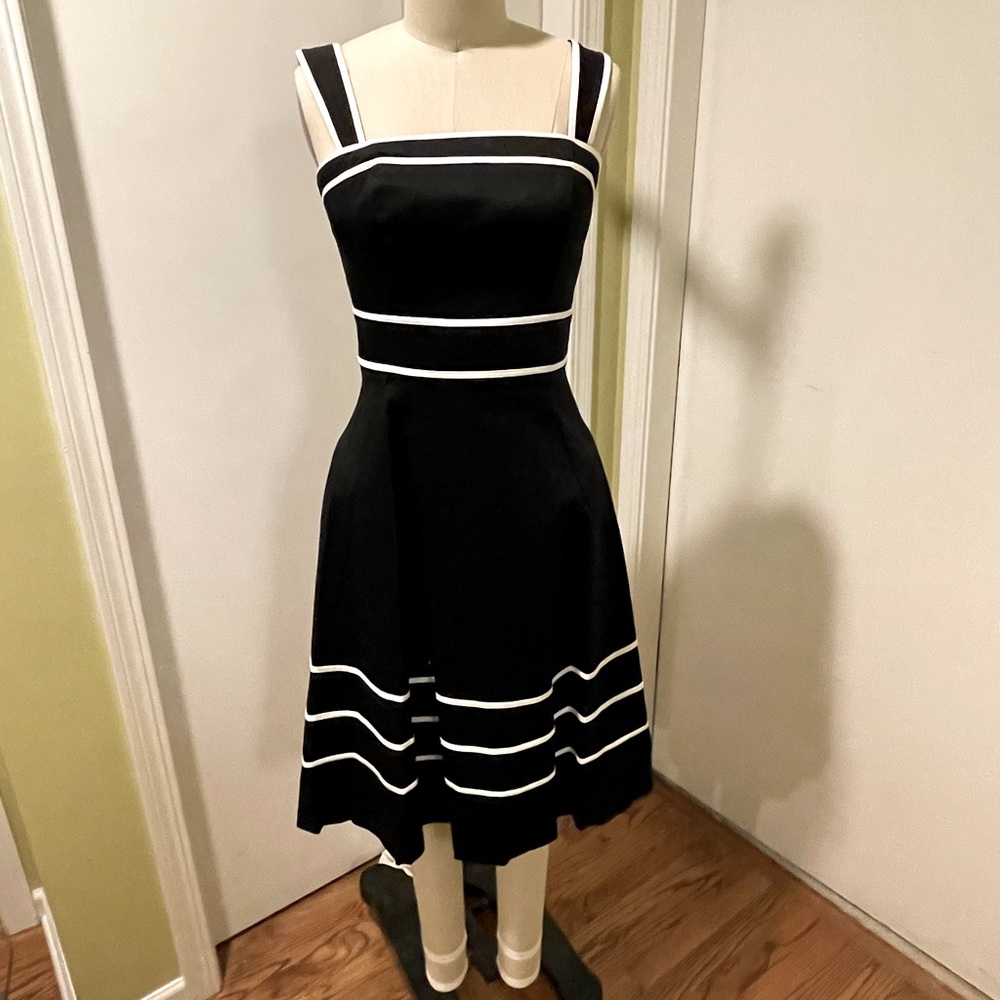 NWT - White House Black Market convertible strap dress size 0